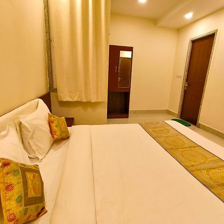 Hotel Veer Palace Near Udaipole Udaipur Bagian luar foto