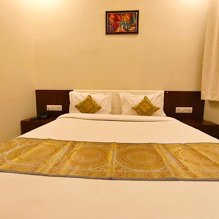 Hotel Veer Palace Near Udaipole Udaipur Bagian luar foto
