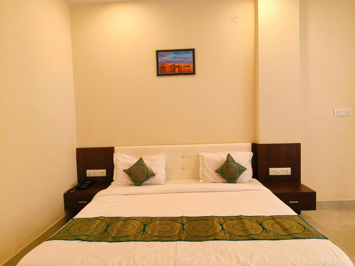 Hotel Veer Palace Near Udaipole Udaipur Bagian luar foto