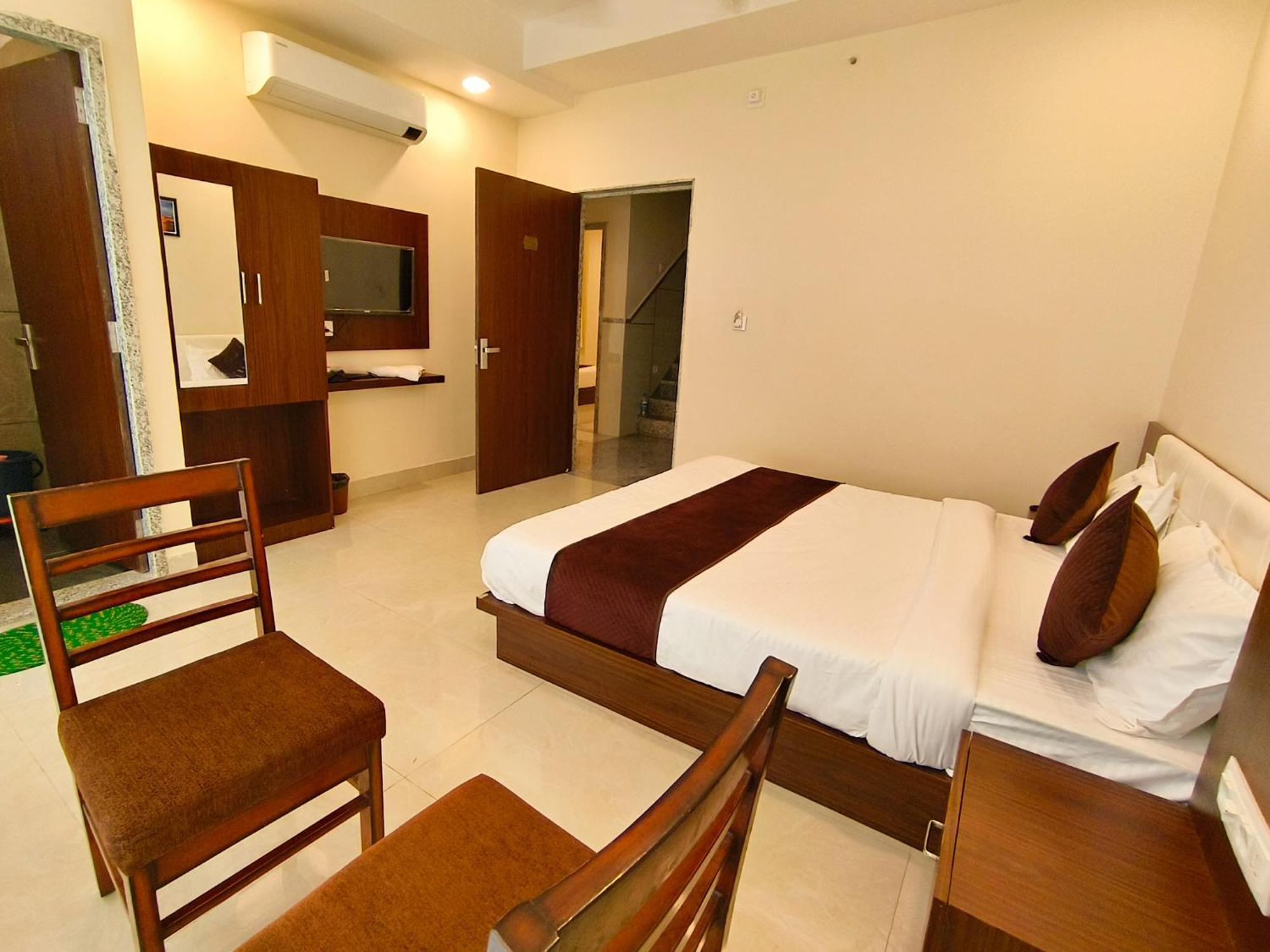 Hotel Veer Palace Near Udaipole Udaipur Bagian luar foto