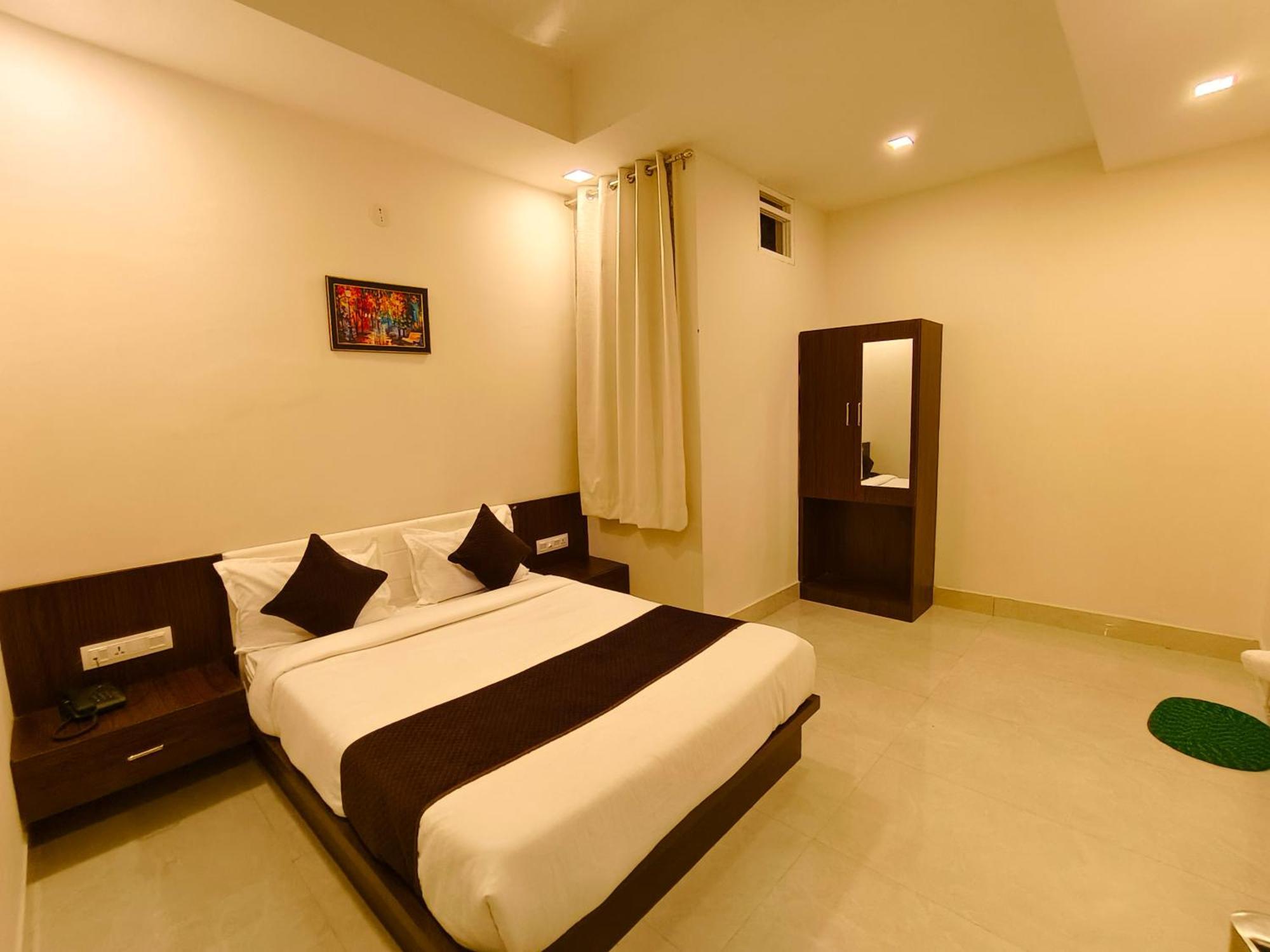 Hotel Veer Palace Near Udaipole Udaipur Bagian luar foto
