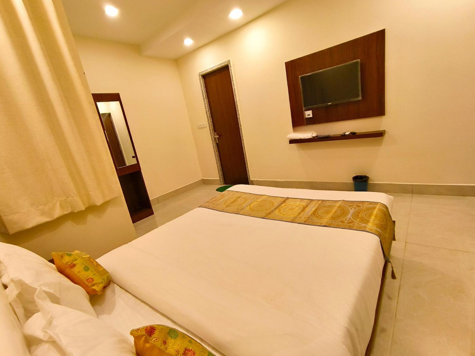Hotel Veer Palace Near Udaipole Udaipur Bagian luar foto